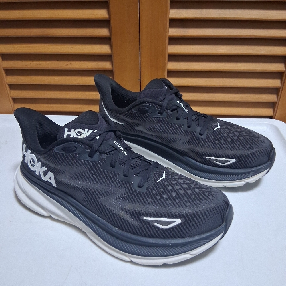 Hoka Clifton 9 Women's Running Shoe * Size: 9.5B - Picture 4 of 8